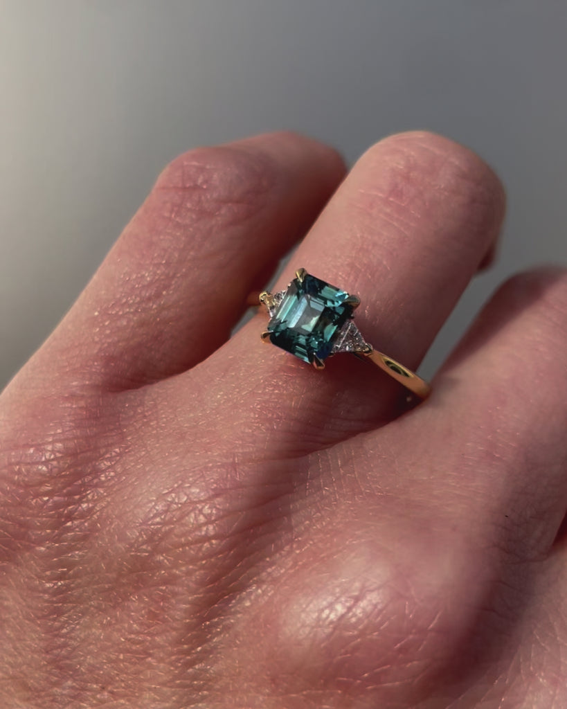 Sapphire engagement rings uk 