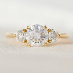 round brilliant cut natural diamond ring