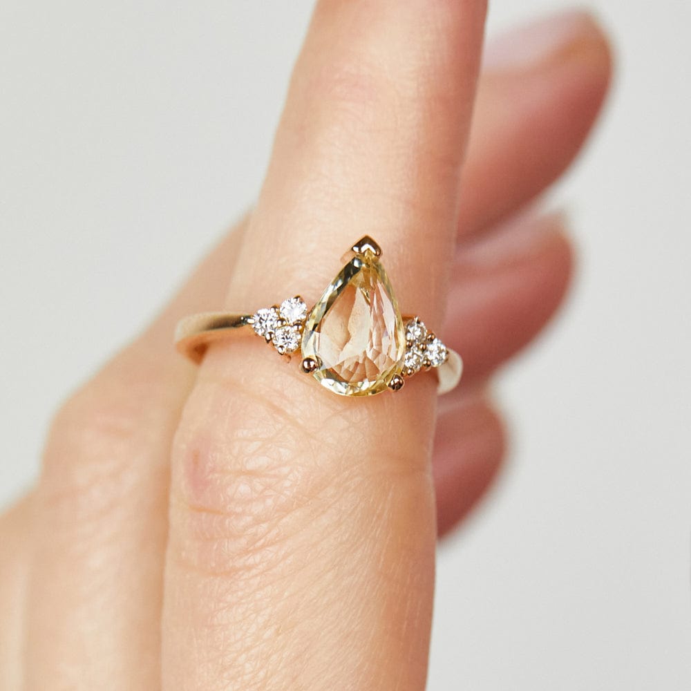 Sapphire engagement rings UK