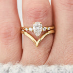 v shaped yellow gold wedding band