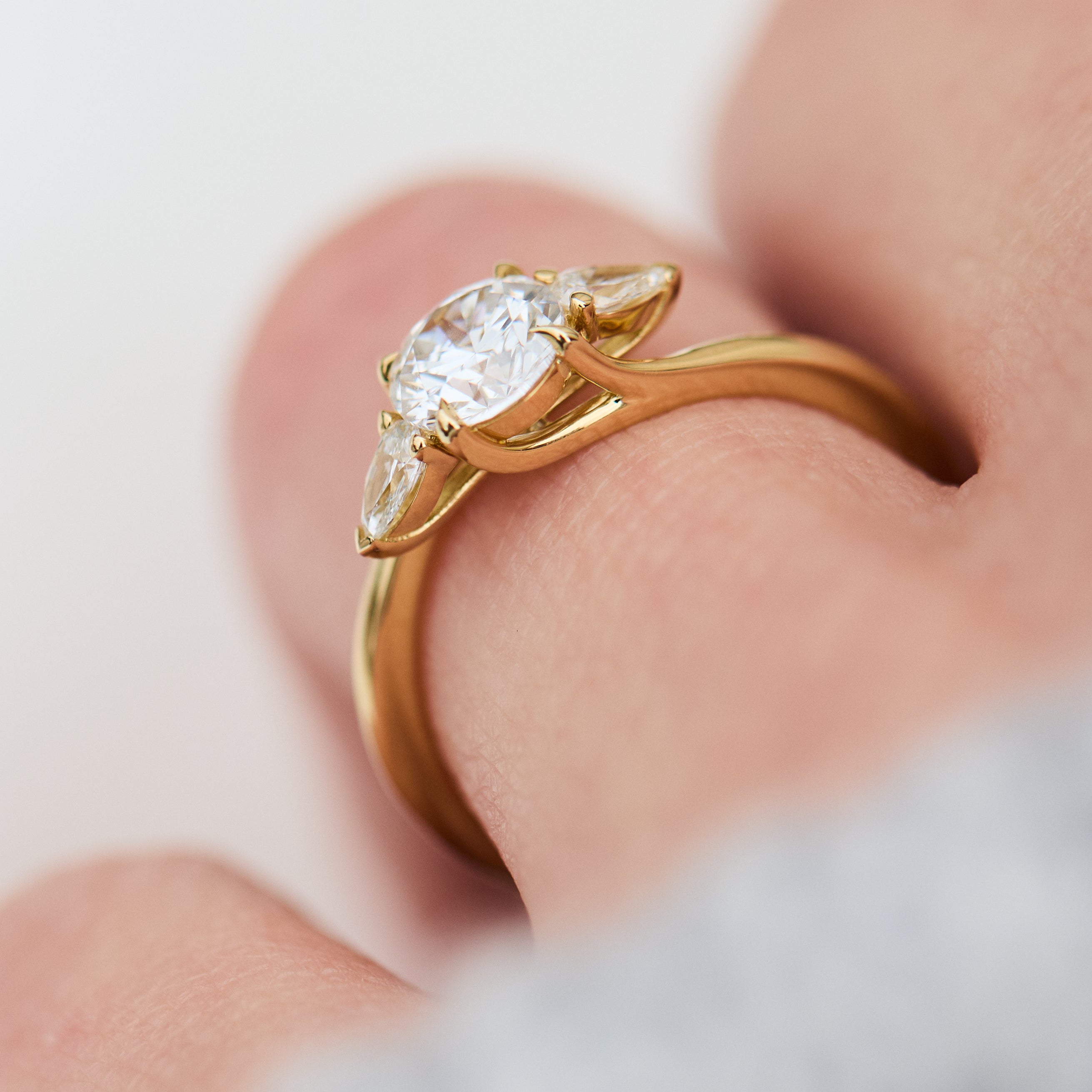 18ct Yellow Gold Round Brilliant Cut Lab Grown Diamond Engagement Ring