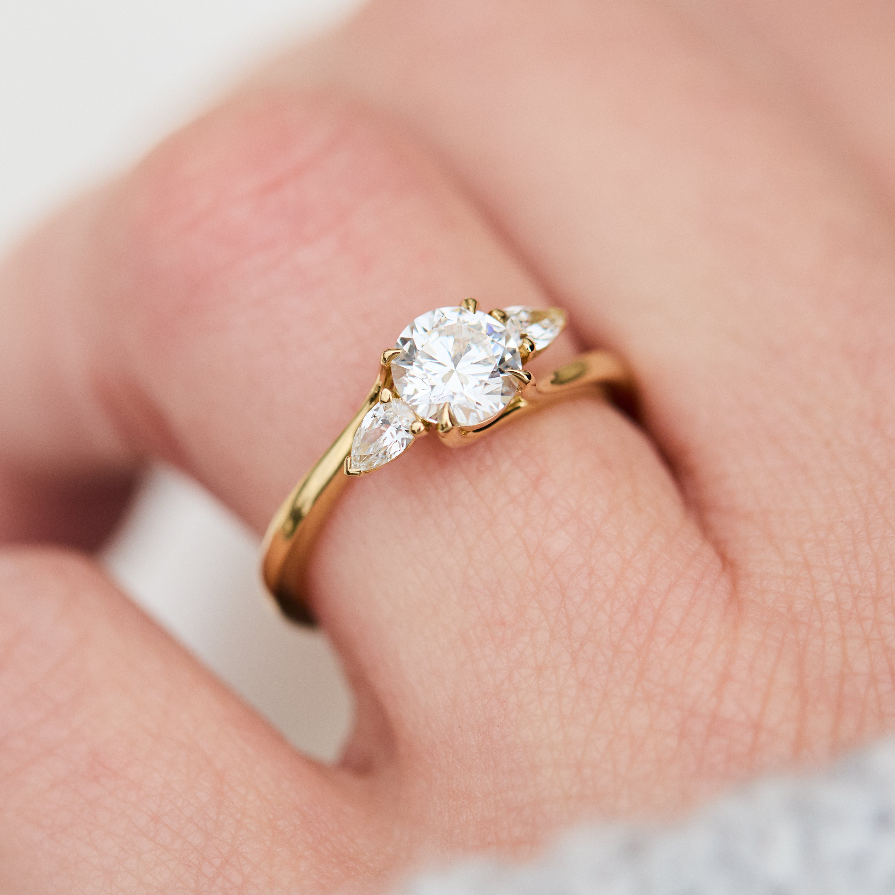 18ct Yellow Gold Round Brilliant Cut Lab Grown Diamond Engagement Ring