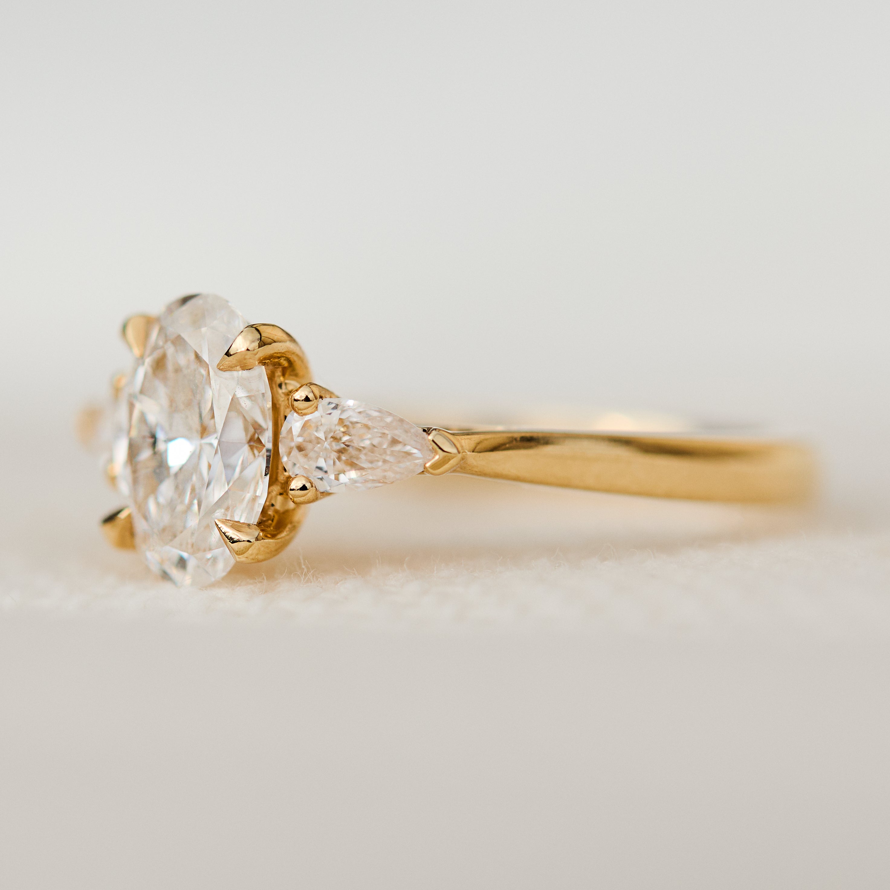 18ct Yellow Gold Oval Lab Grown Diamond Engagement Ring