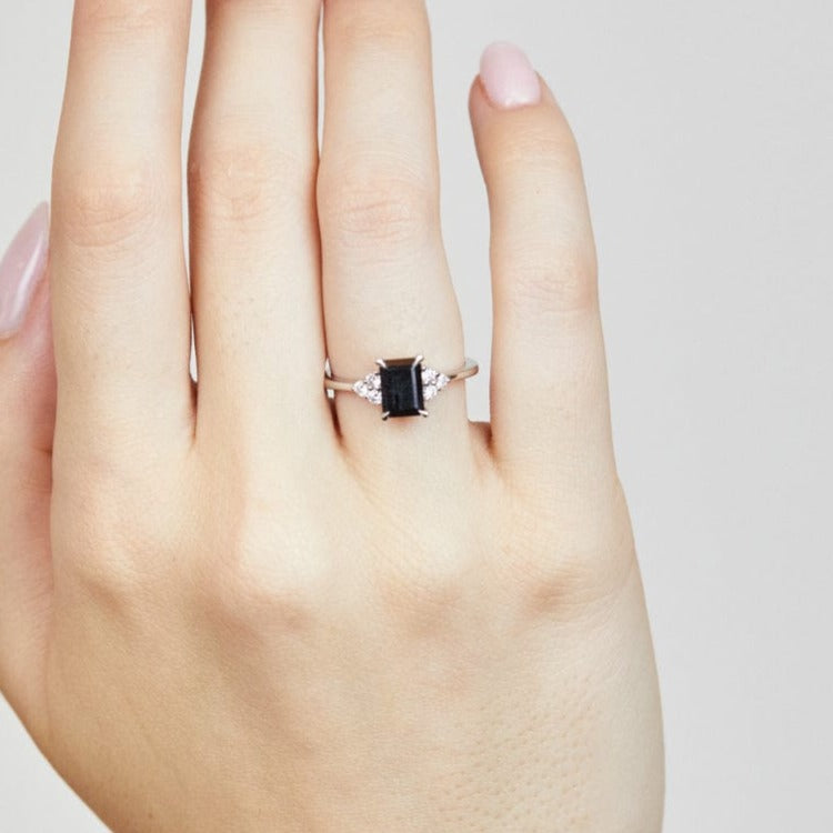 Sophia Perez Jewellery Engagement Ring 1ct Black Spinel & Diamond Engagement Ring, Thalia Setting